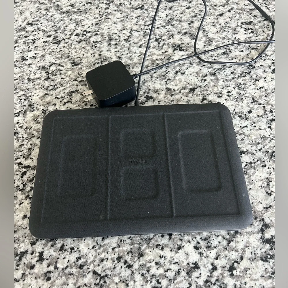 Mophie 4 in 1 charging pad